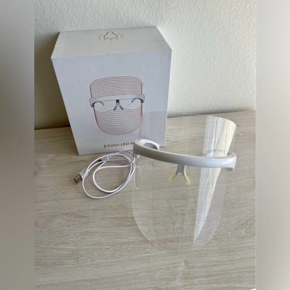 LED Light Therapy Mask